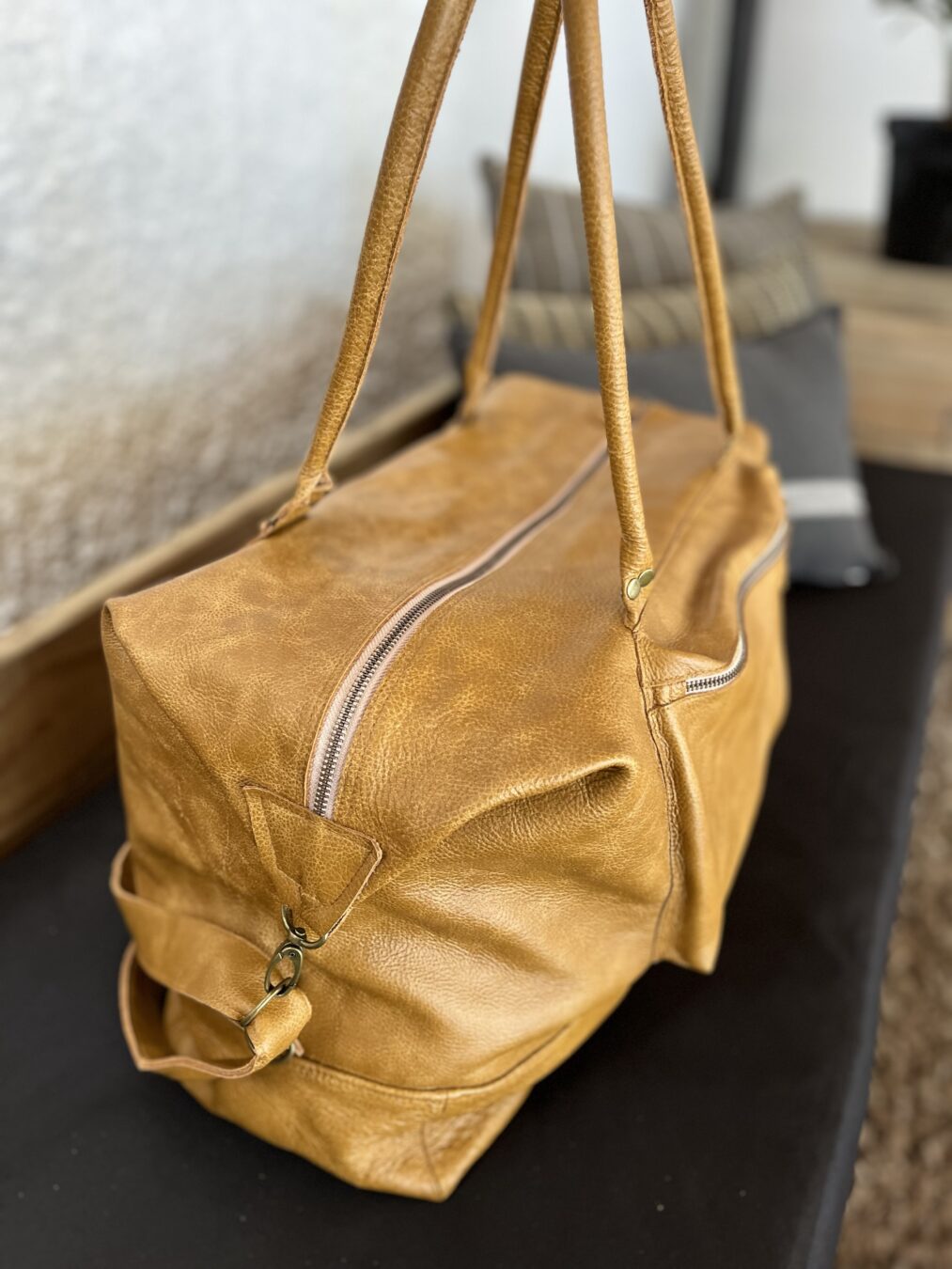 Bolso Cuero Grande - Image 3