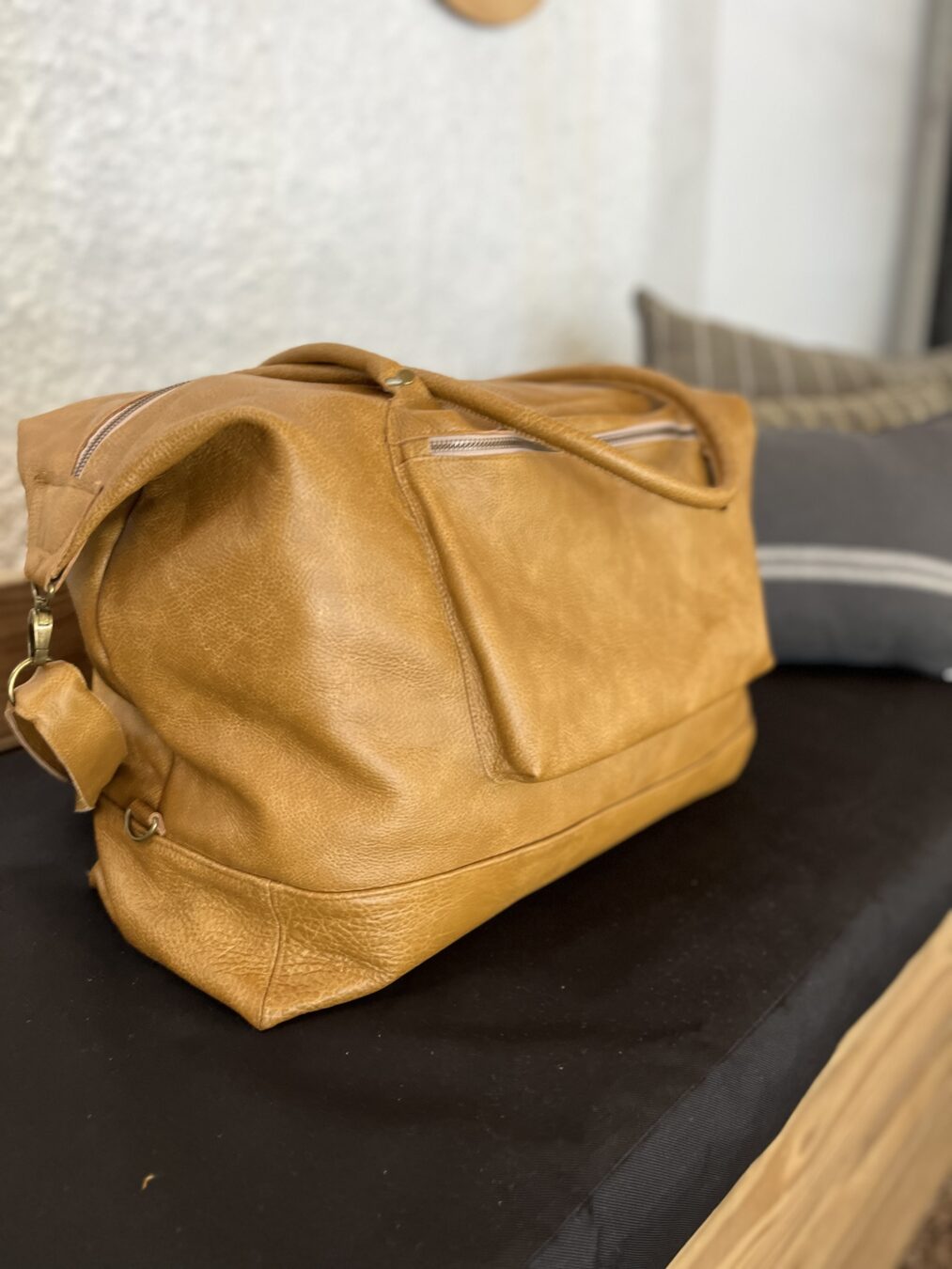 Bolso Cuero Grande - Image 2