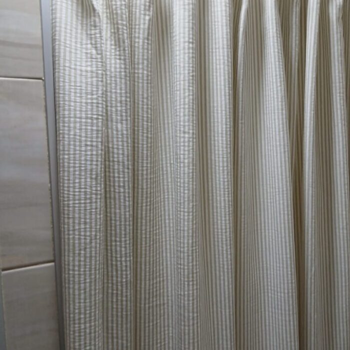 Cortina de baño beige